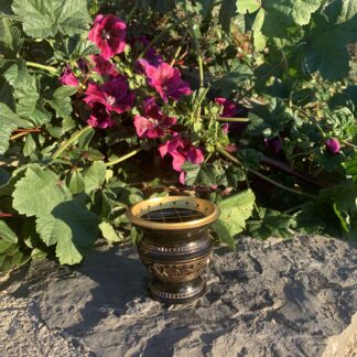 Miska k vykuřování se zlatými ornamenty