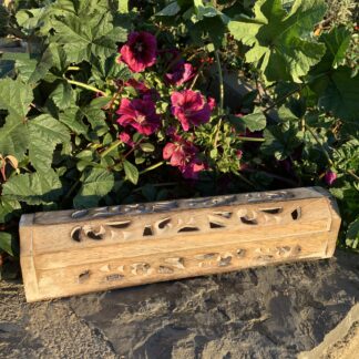 Truhlička na vonné tyčinky Satva Antik